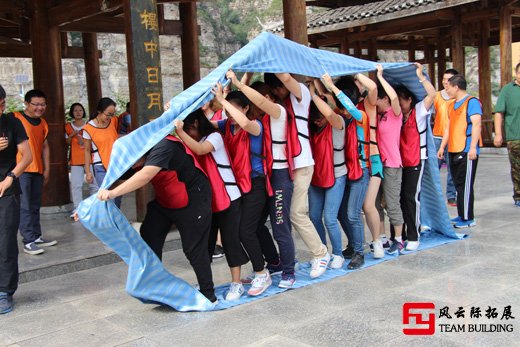 无敌风火轮拓展训练游戏活动图片