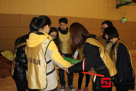 北京素质拓展总结：拓展游戏中懂得了团结的含义